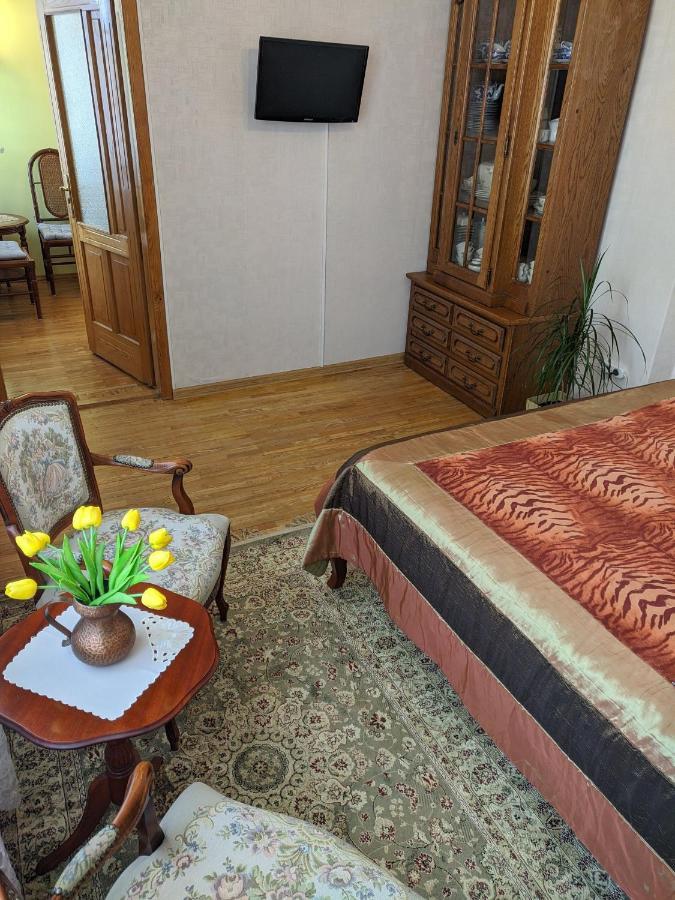 Guest House Nika - Cottages And Rooms In The Heart Of Palanga City Center Exterior foto